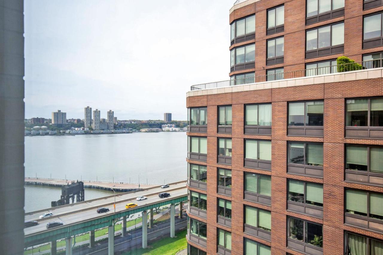 Uws 1br W Gym Doorman Nr Julliard Nyc-835 *
