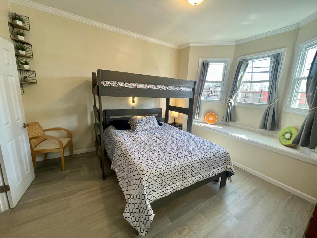 Séjour chez l'habitant Private Bedroom Near The Free Ferry Boat! New York