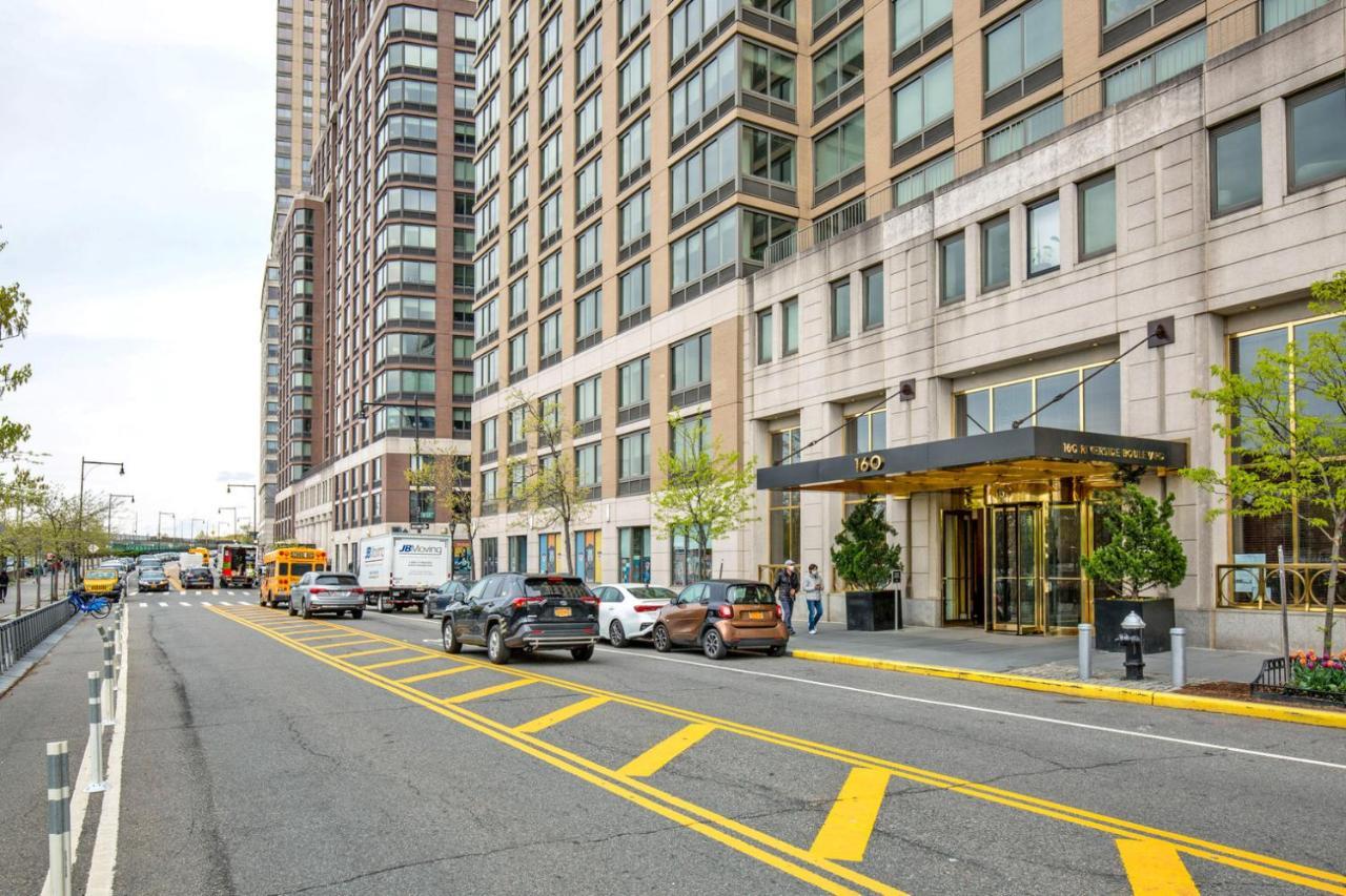 Uws 1br W Gym Doorman Nr Julliard Nyc-835 Lejlighed New York
