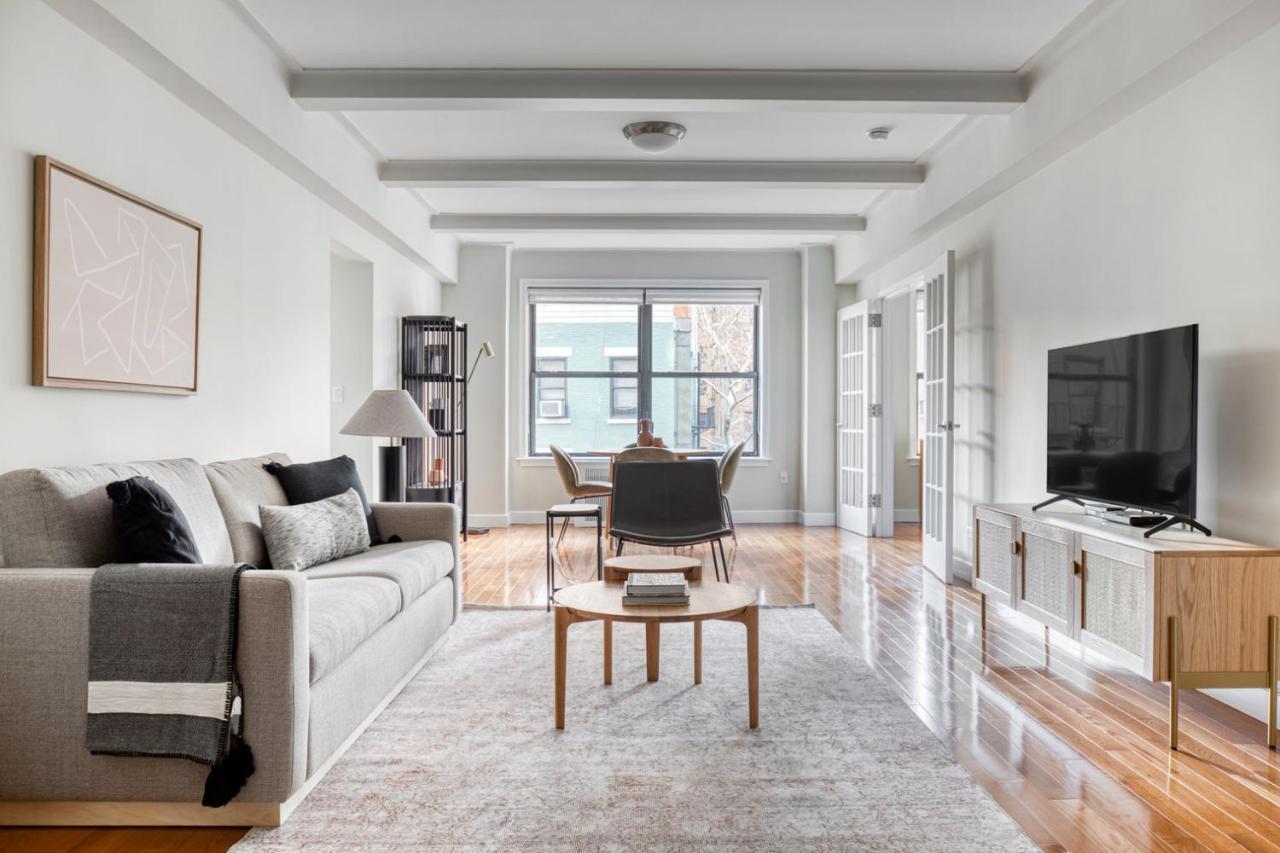 Midtown E 2br W Doorman 2 Blocks To River Nyc-700 Apartment