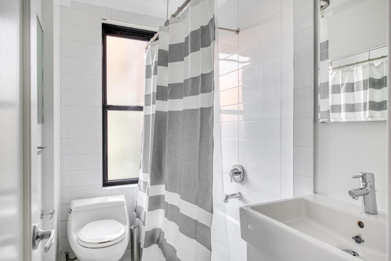 Apartment Midtown E 2br W Doorman 2 Blocks To River Nyc-700 *