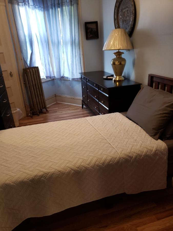 Harbor House Bed & Breakfast New York City