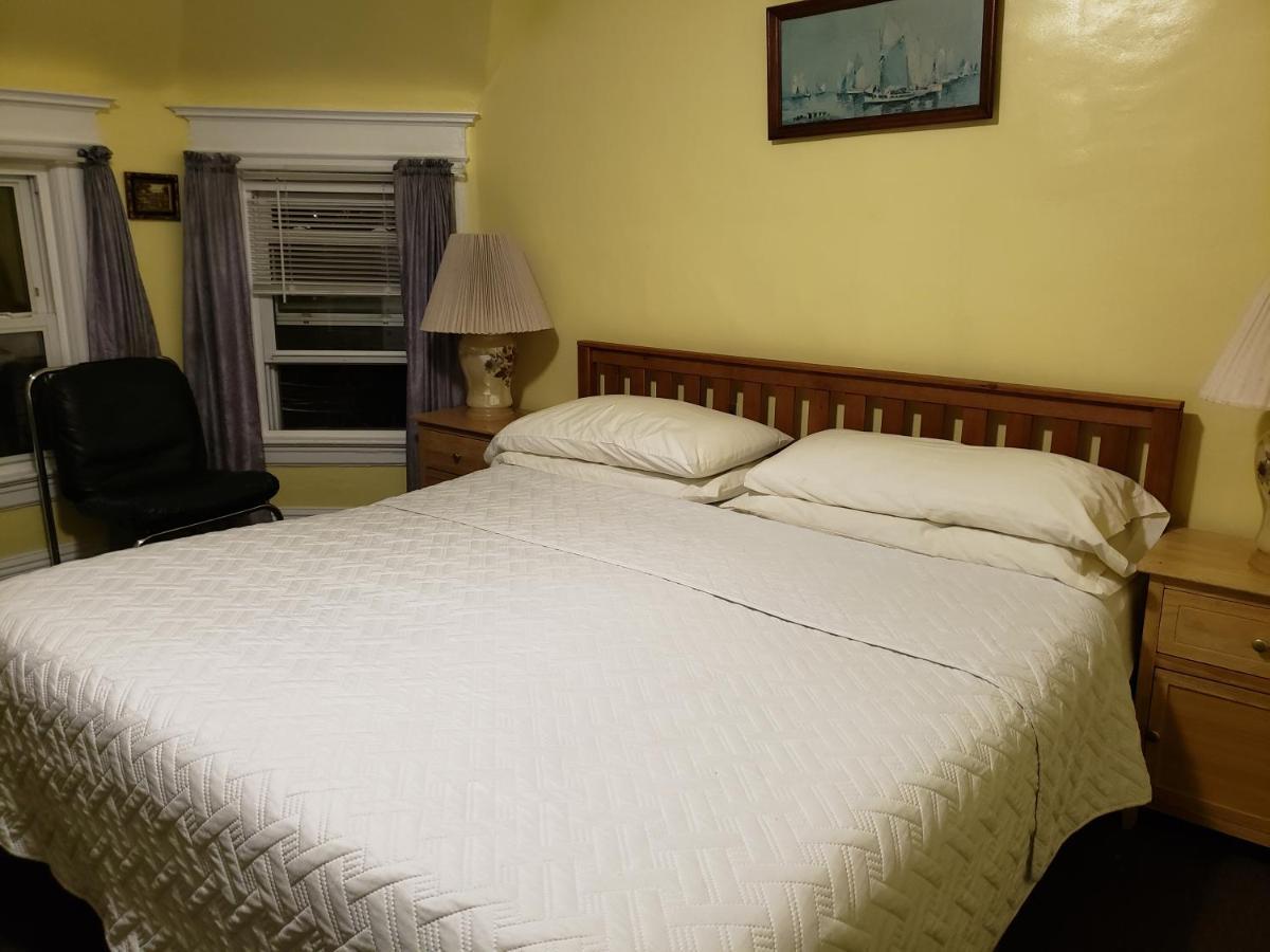 Harbor House Bed & Breakfast New York City