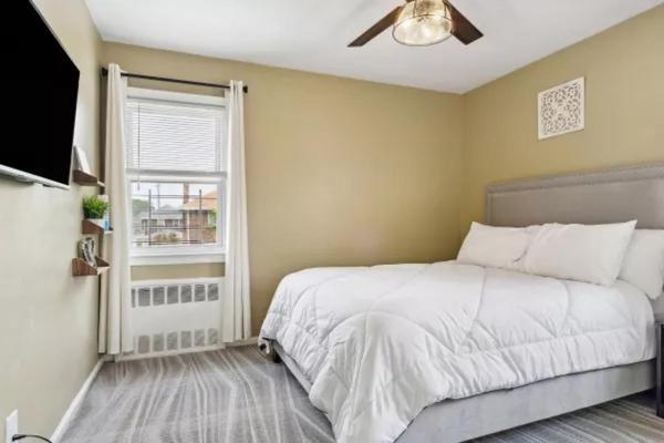 Rockaway 3 Bedroom By The Sea. Casa vacanze New York