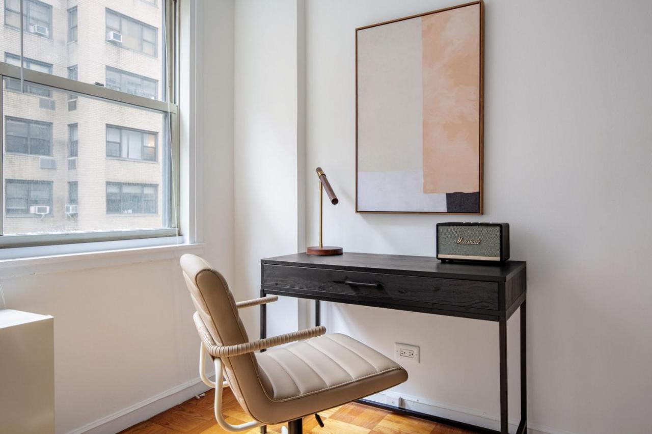 Apartment Ues 1br W Elevator Doorman Nr Park Nyc-1186