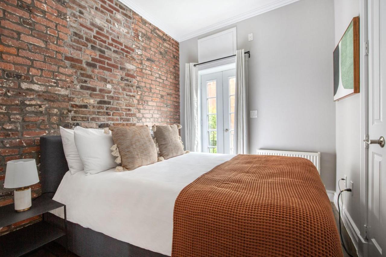 East Village 2br W Balcony Wd Nr Subway Nyc-1191 *