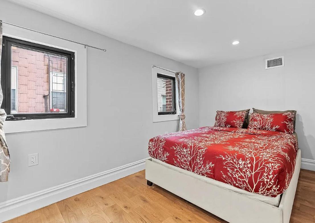 Accommodatie bij particulieren Private Hot Tub-private Gated Sailor Moon House In Williamsburg W Gym New York