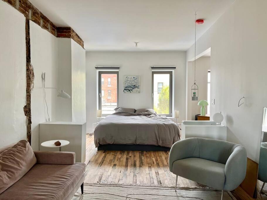 Appartement Deconstructed Loft In Greenpoint *