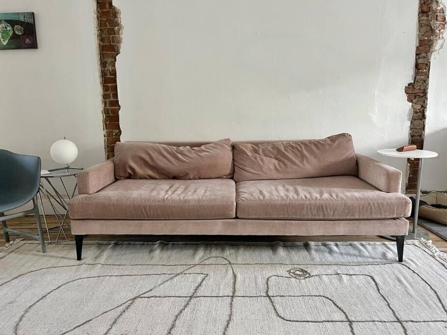 Deconstructed Loft In Greenpoint New York