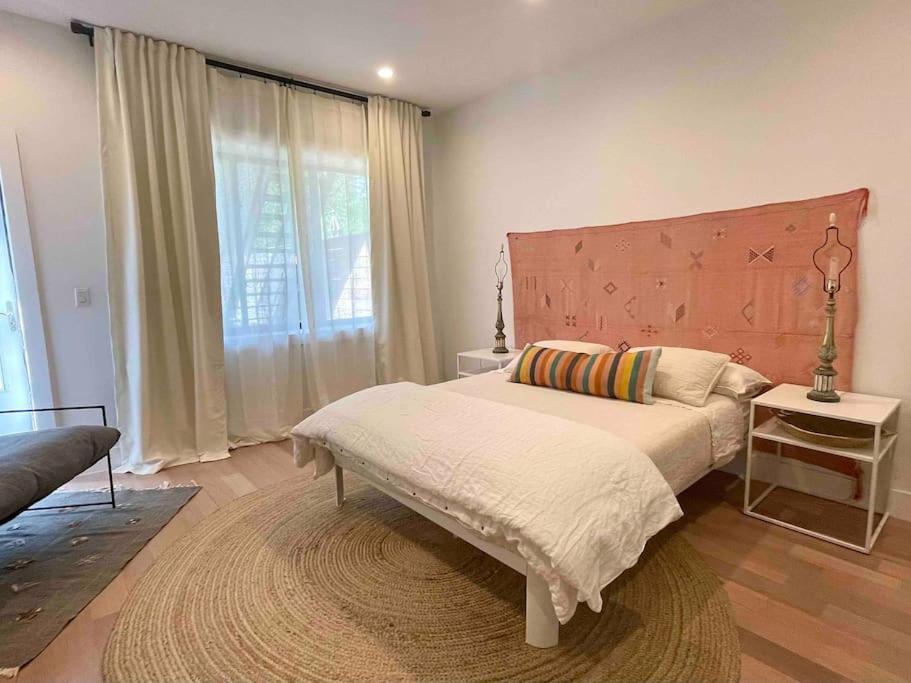 Minimalist Brooklyn Gem To Yourself