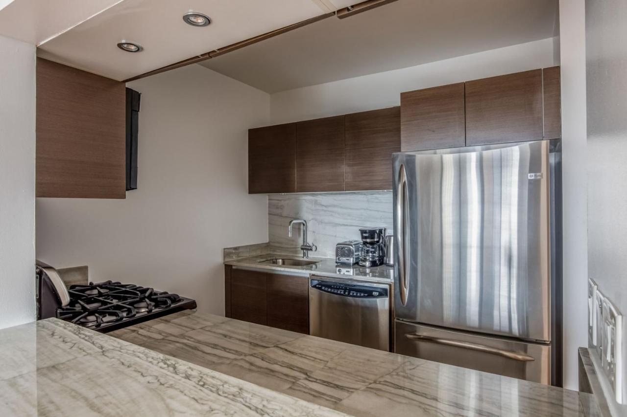Midtown 2br W Elevator Wd Nr Entertainment Nyc-1227 Appartamento *