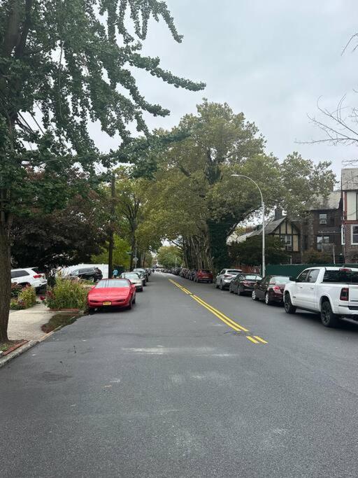 Morris Park Area Lejlighed