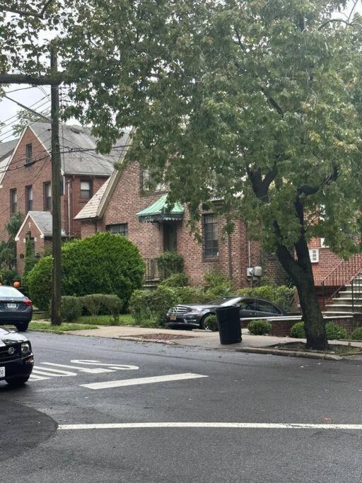 Morris Park Area Lejlighed New York