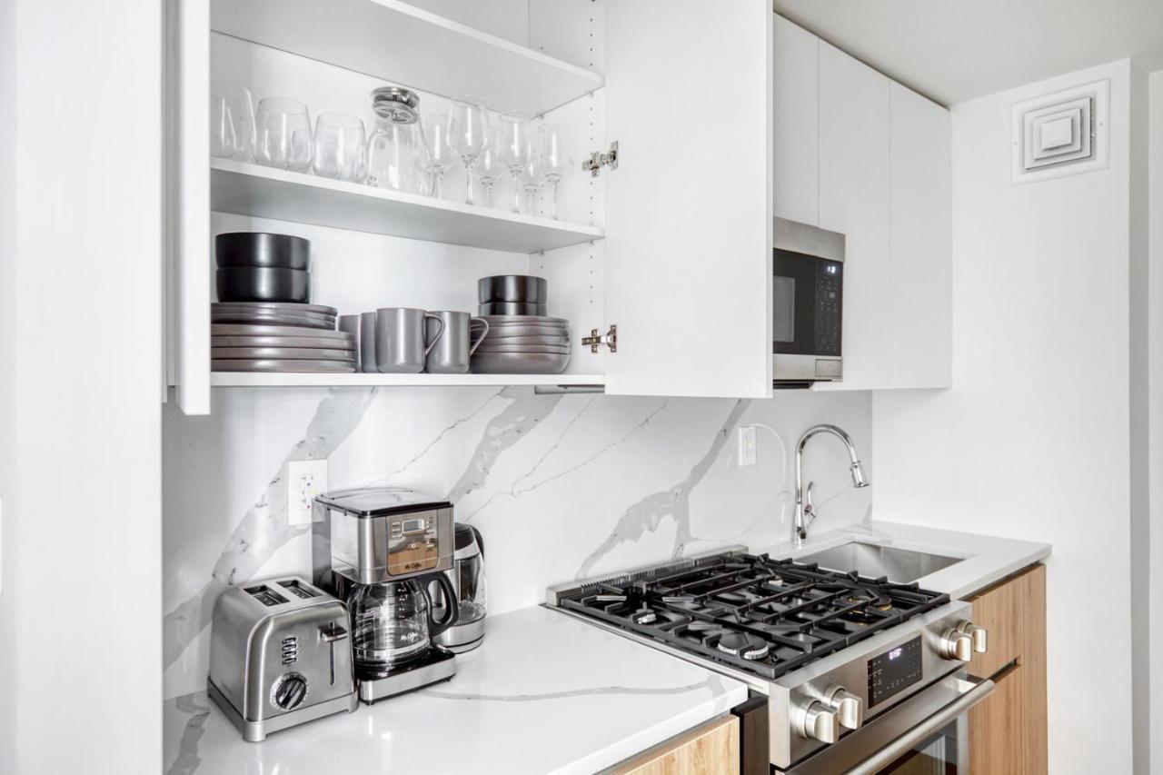 Midtown E W Elevator Nr Park Nyc-635 Appartement