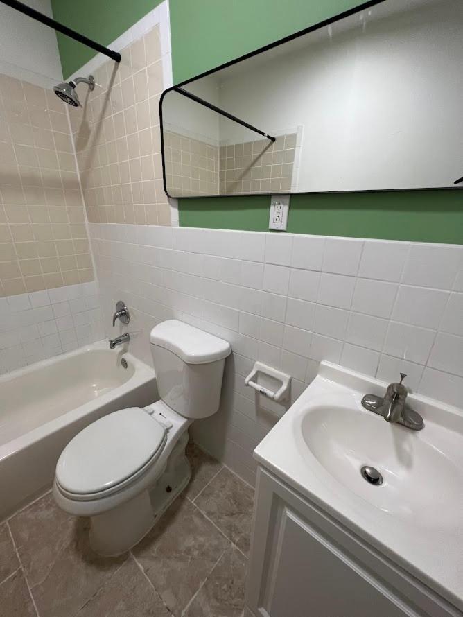 East Harlem Hostal