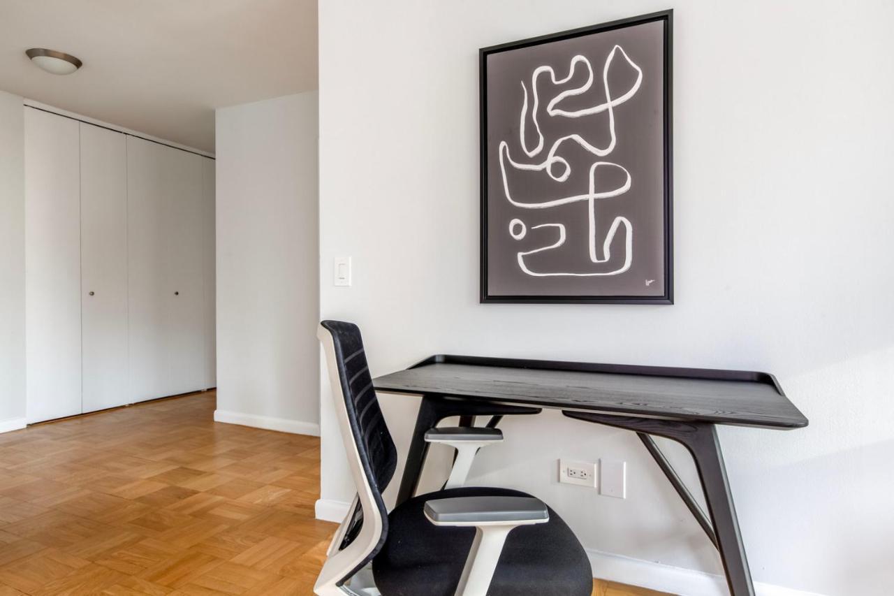 Apartamento Midtown 1br W Elevator Gym Nr Times Square Nyc-1350 Nueva York