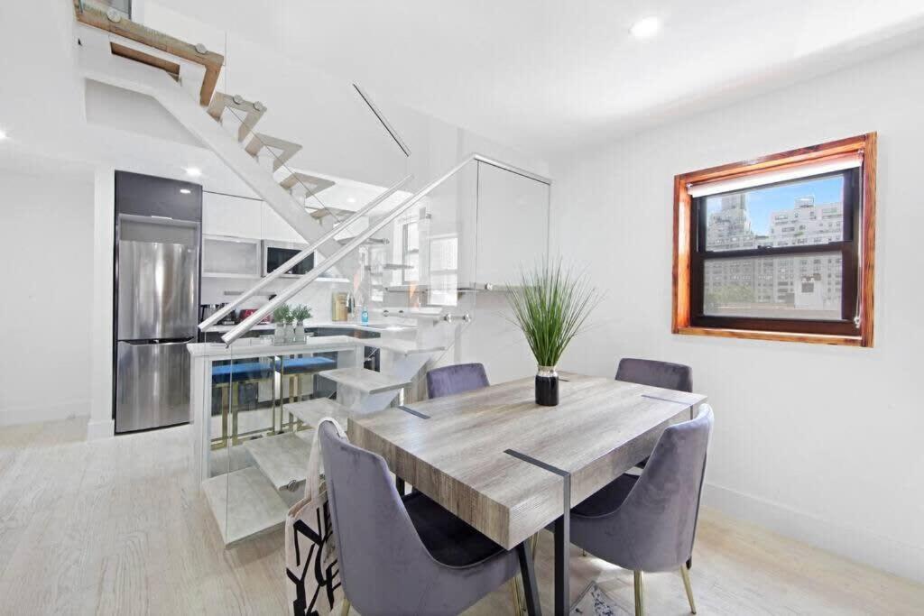 75-5c 3br Luxury Duplex Brand New W&d Elevator Lejlighed