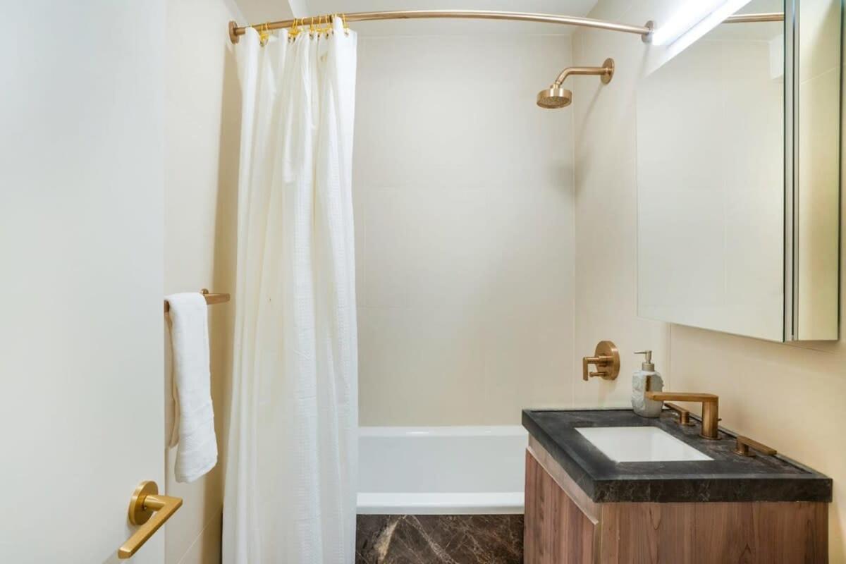 Appartamento 52-3de Newly Renovated 2br Bth Midtown East *