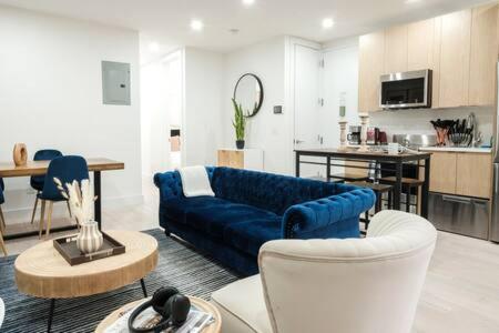Appartement 3br 2baths With Private Outdoors *