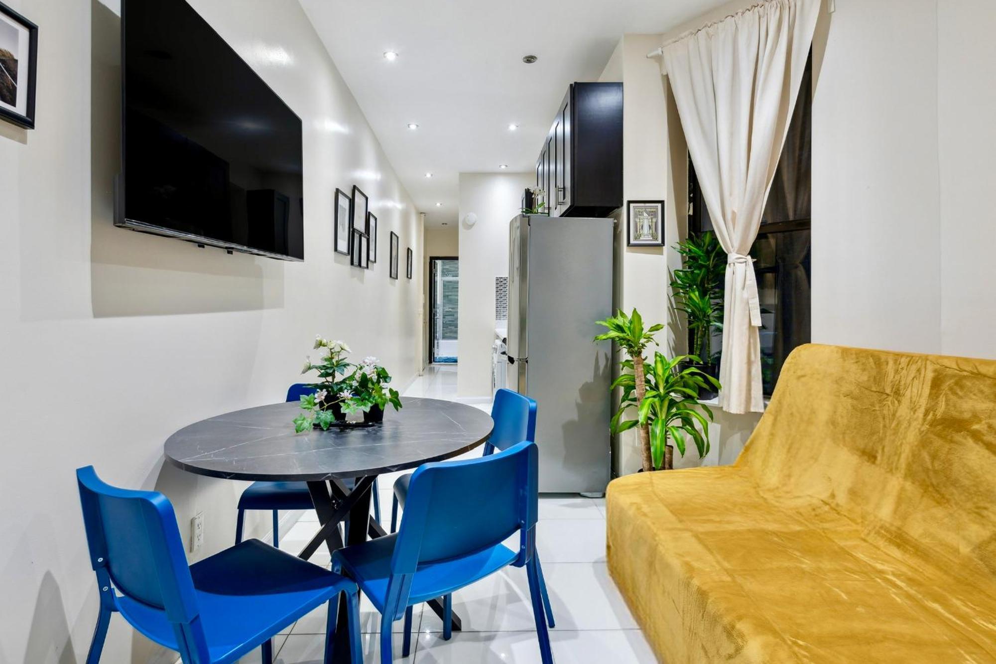 & Cozy 2 Bd In Manhattan Nova York