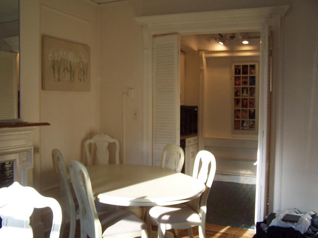 Brownstone Bed And No Breakfast * Nova York