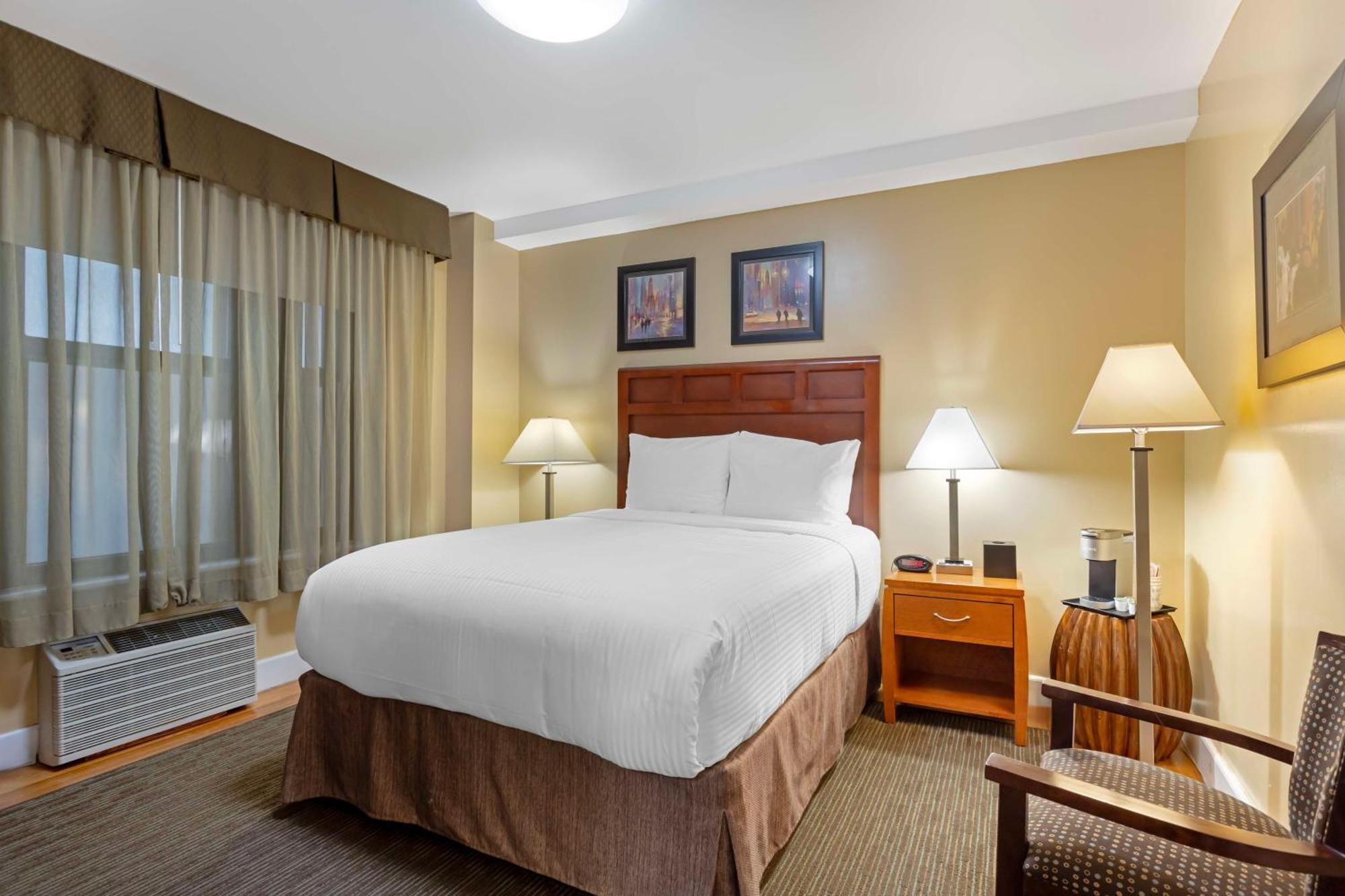 Western Hospitality House 3* New York City