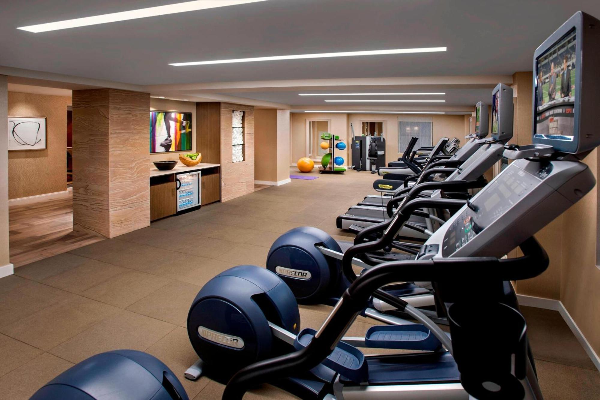 Jw Marriott Essex House Hotel 5*