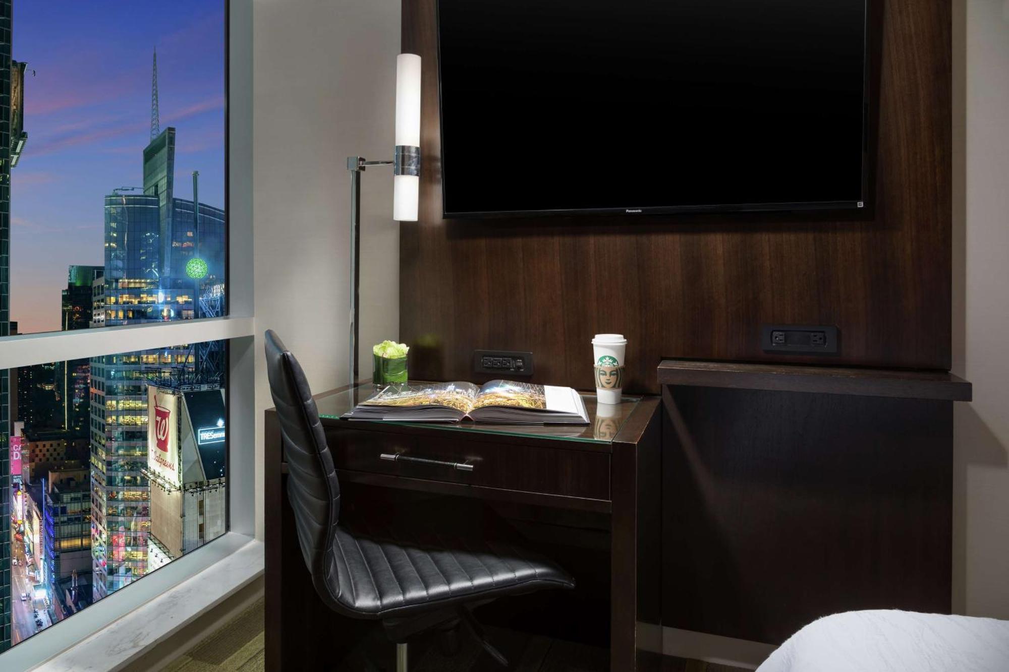 Hotel Hilton Garden New York/times Square 3*