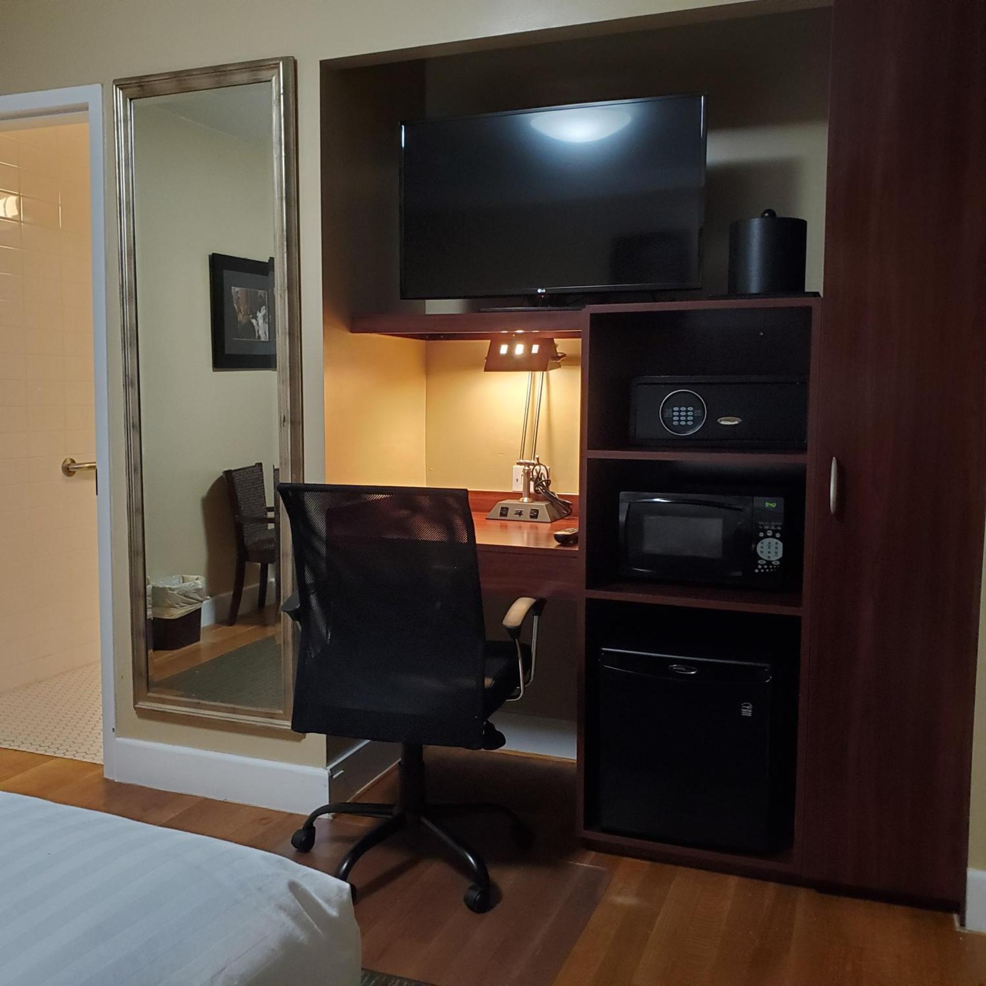Hotel Western Hospitality House New York City