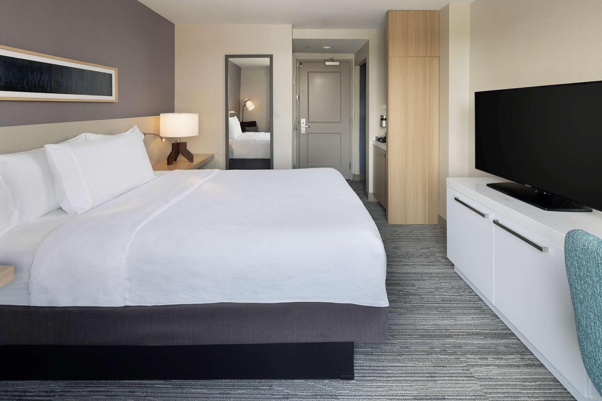 Hilton Garden Queens Jfk Hotel 3*