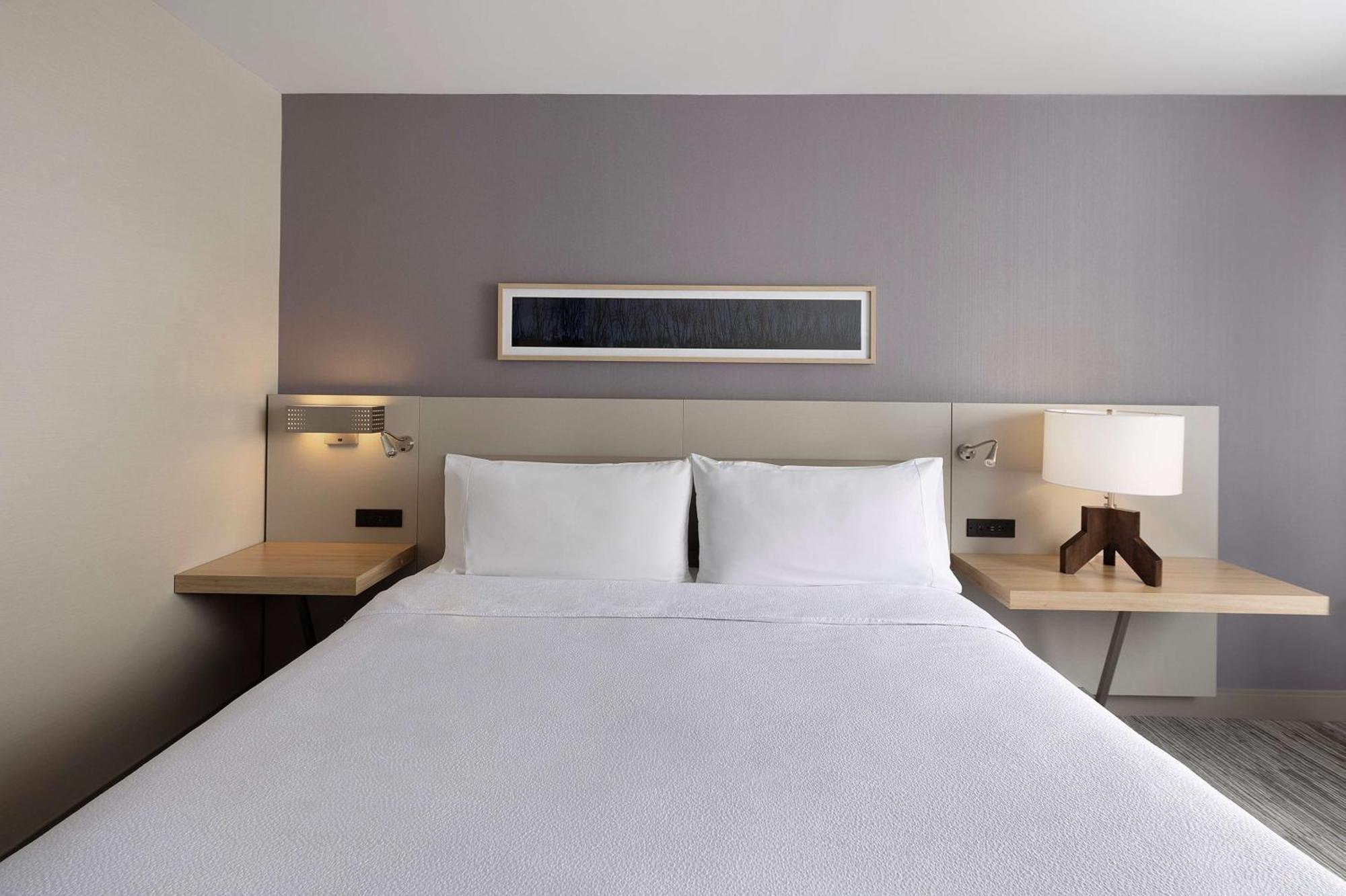 Hilton Garden Queens Jfk
