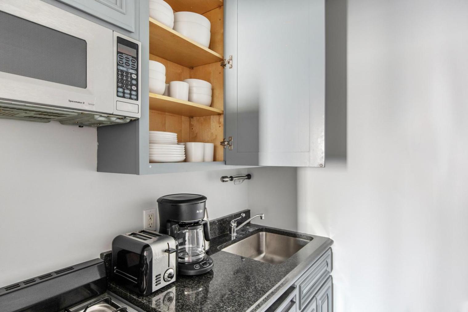 West Village 1br W Wd Nr Washington Square Park Nyc-1354 *