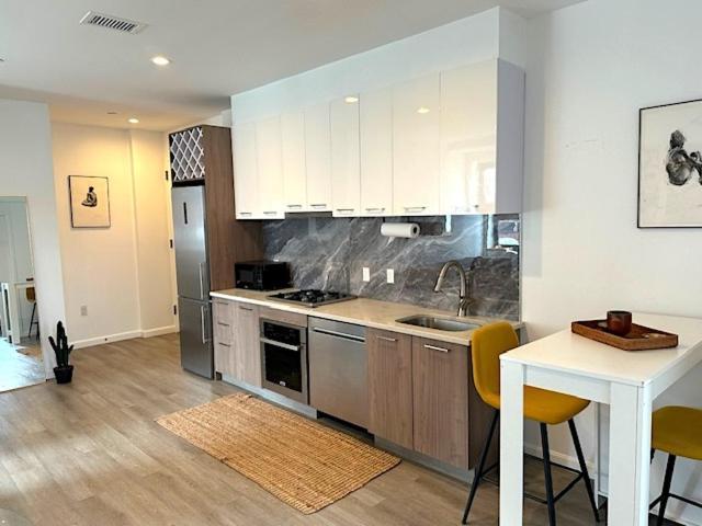 Apartamento Huge Modern 2 Bedroom In Little Italy *