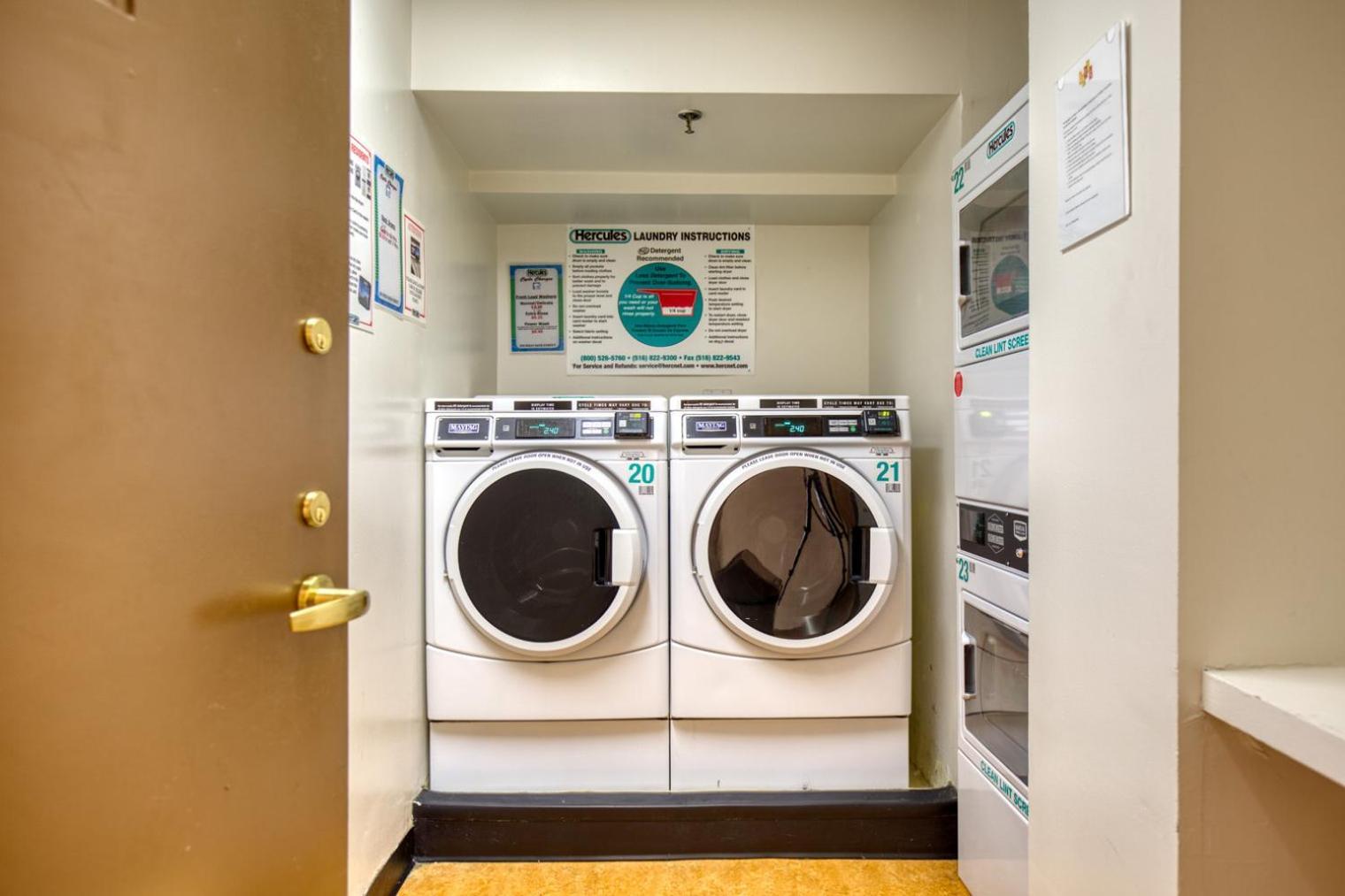 Uws 1br W Elevator Gym Nr Park Nyc-686 *