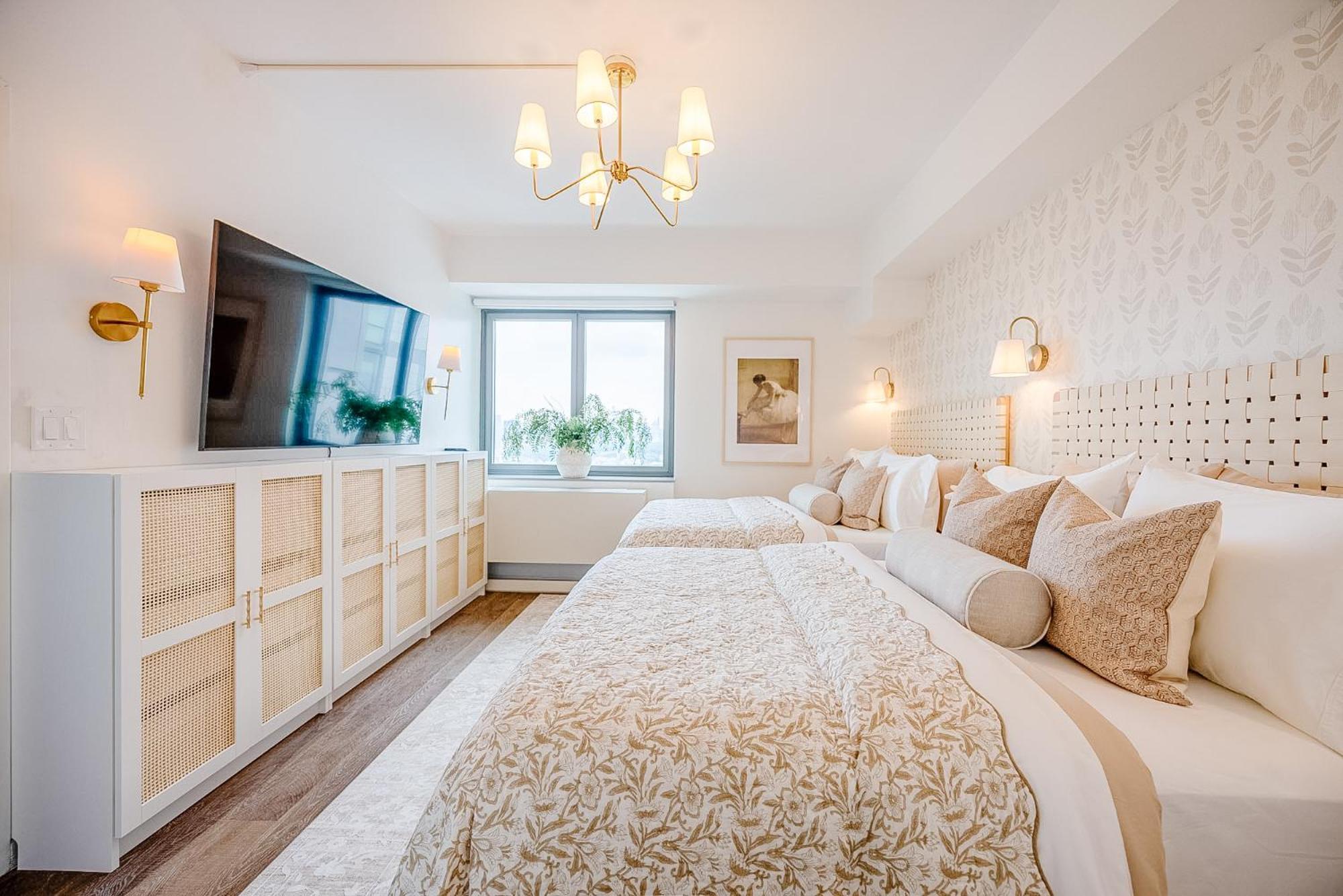Skyline Spectacle Modern Designer Studio With Panoramic Nyc Views Appartement *