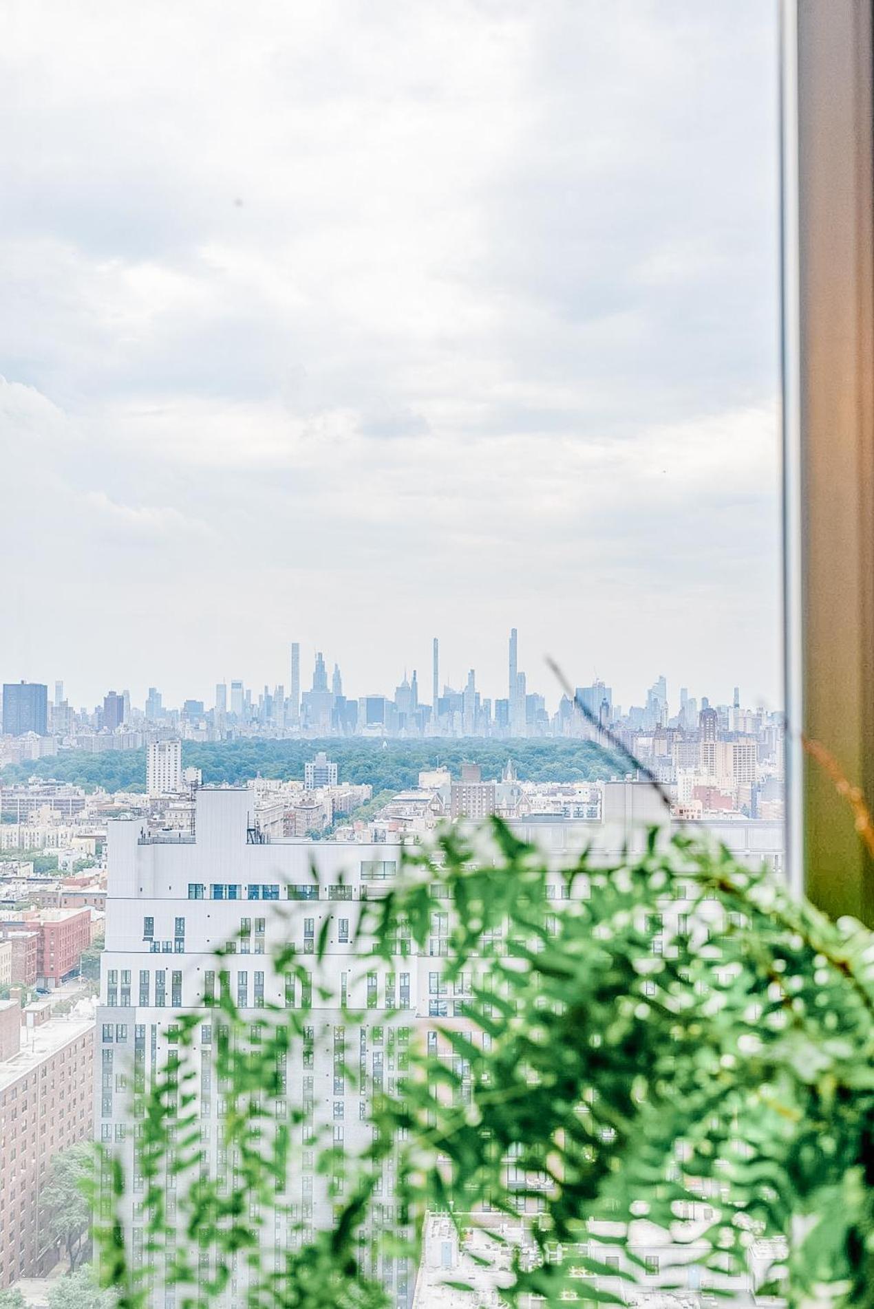 Skyline Spectacle Modern Designer Studio With Panoramic Nyc Views Appartement *