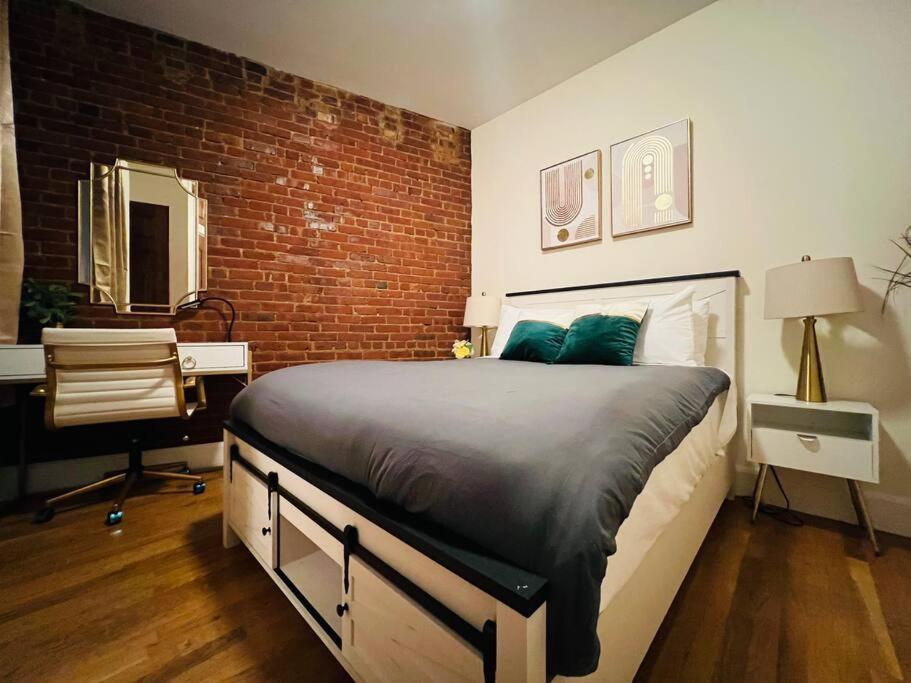 7 Beds Nyc Value Appartement New York