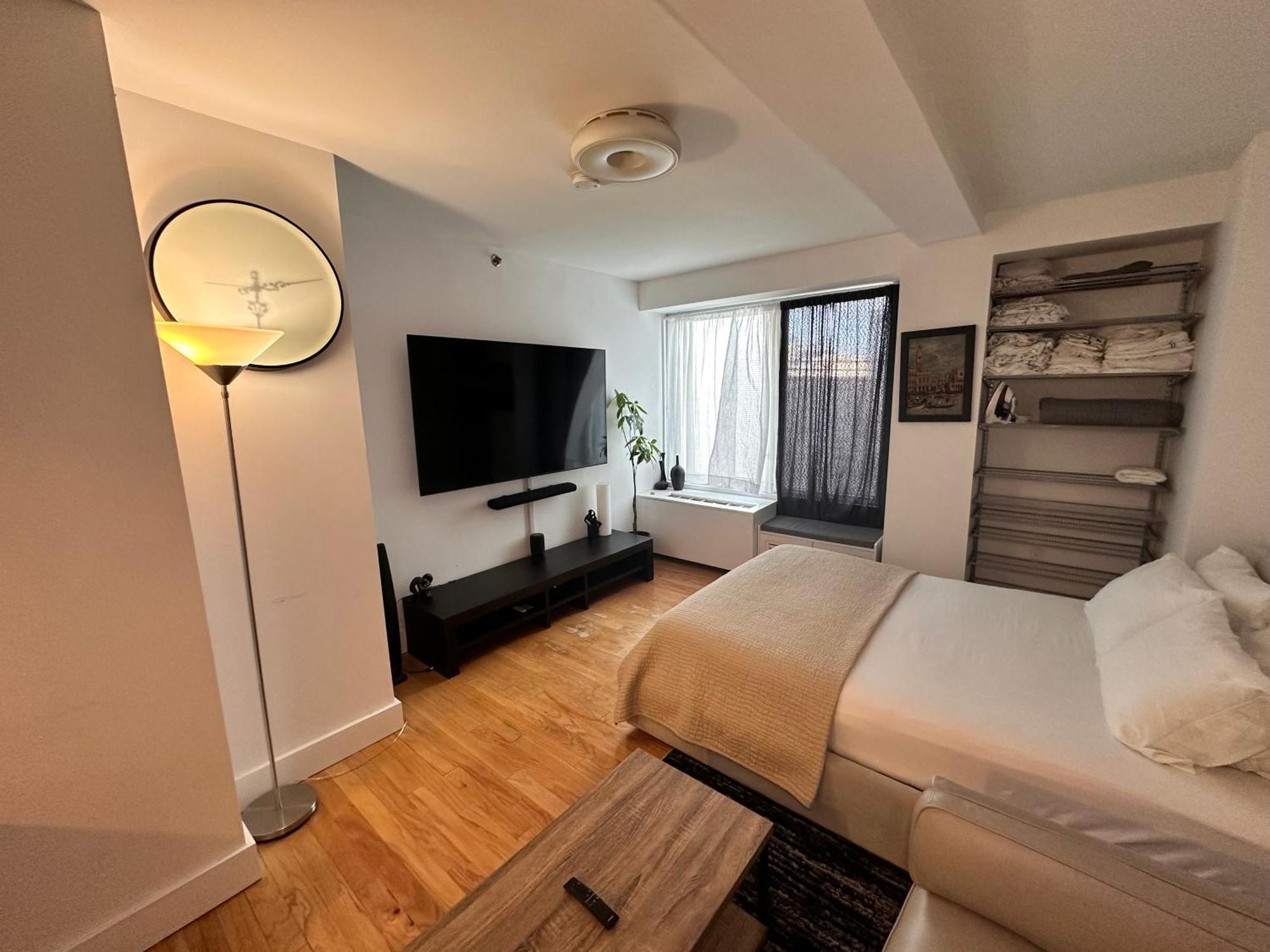 Appartamento Modern Studio With Private Bathroom And Kitchen *