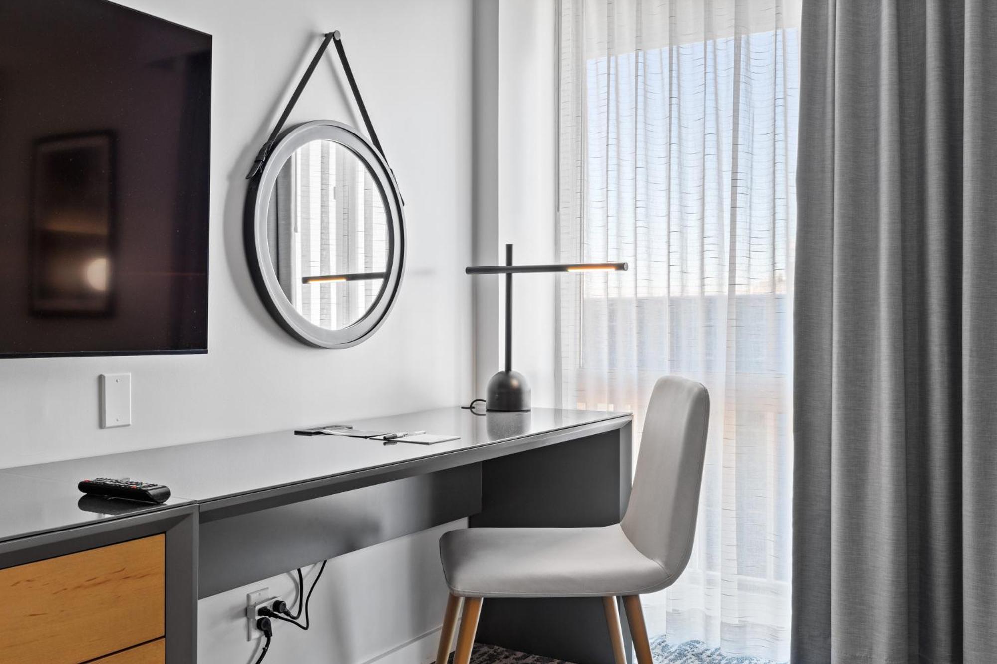 Radisson Jfk Airport Hotel 3*