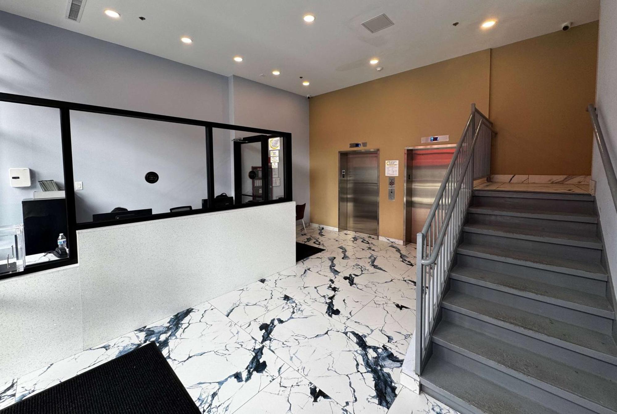 Hotel Super 8 By Wyndham Brooklyn Fulton Street Broadway Junction Nueva York