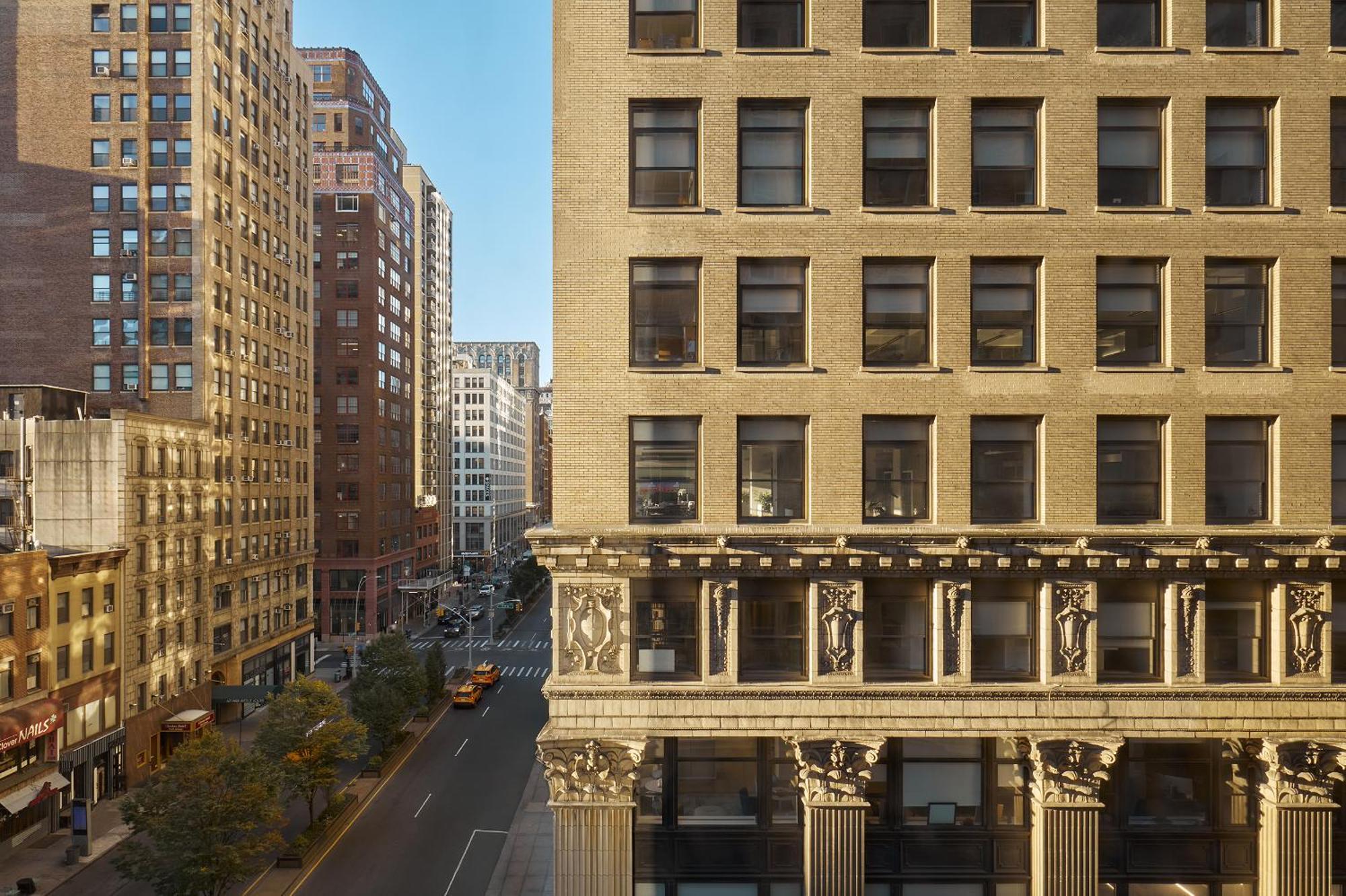 Mondrian Park Avenue Hotel