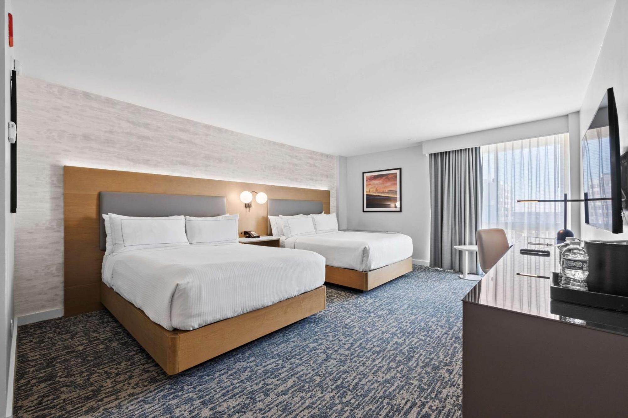 Radisson Jfk Airport Hotel 3*