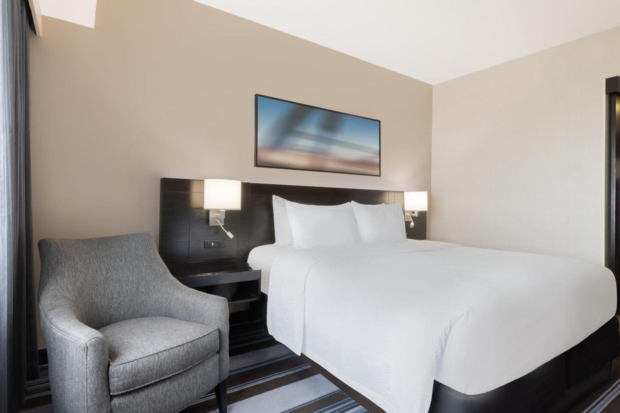 Courtyard By Marriott Jfk Airport New York City