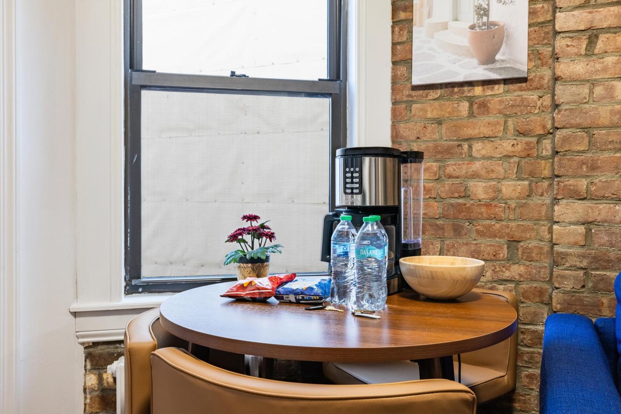 2 Bedroom Unit In Lower Manhattan Appartement