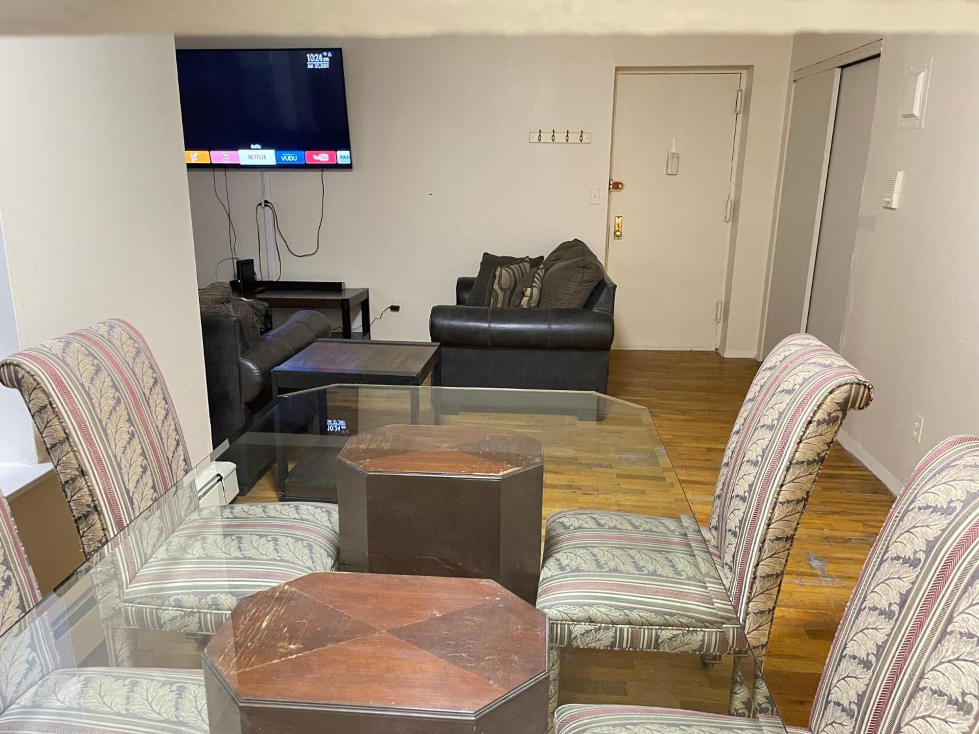 One Bedroom By Month Next To Bronx Zoo Appartement *