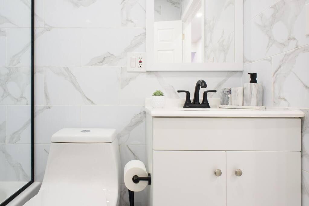240-6 New Prime Location W&d In Unit Apartamento