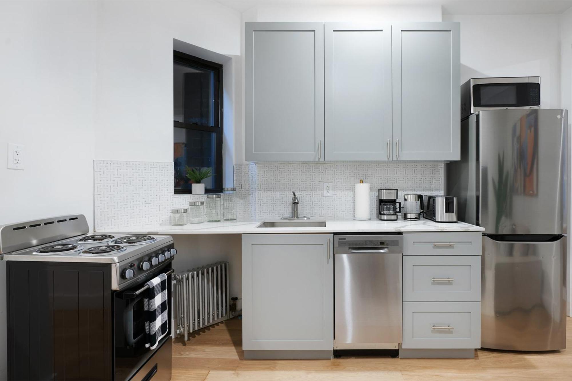 1290-3 New Renovated 2 Bedrooms In Ues Lejlighed
