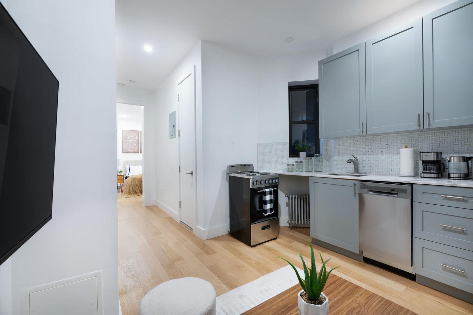 1290-3 New Renovated 2 Bedrooms In Ues Lejlighed *