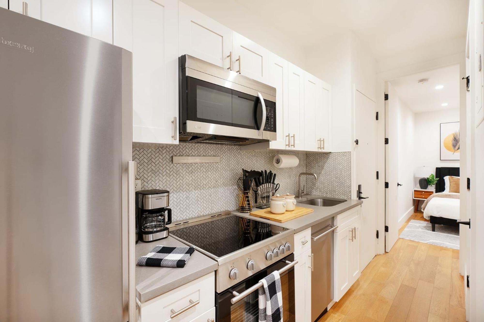 1290-13 Newly Renovated 2 Bedrooms In Ues Appartement *