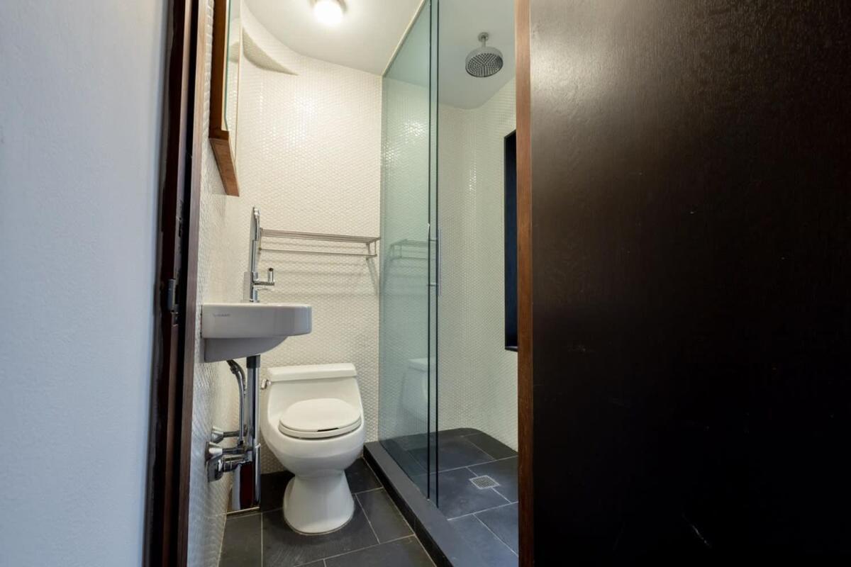 Appartement 10-3 Designer East Village 3br Triplex Townhouse *